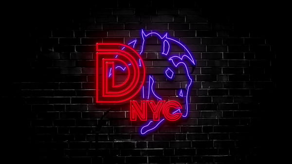 Sneaky Link Chronicles – Slim Thick Redbone Nerd Links Up