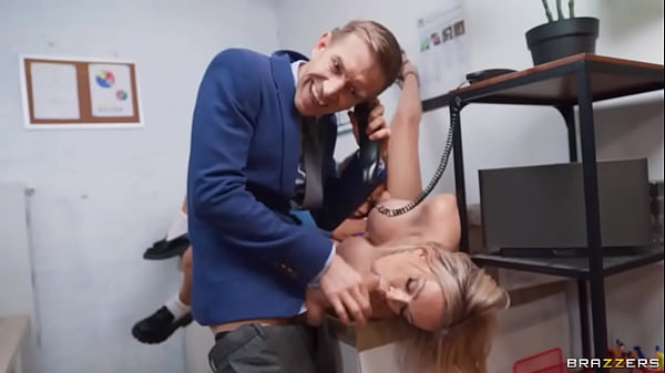 Sucking in the Mail Room.Amber Jayne, Coco Rains / Brazzers/ Enter XVPROMO on official site for discount