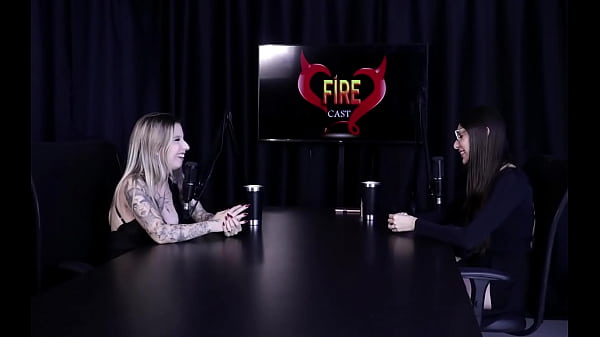 Ama a profissão de atendente, tinha contas secretas na pandemia, tem hábito de bater siririca antes de dormir e nunca teve problema com os clientes – Melina Khalifa (WATCH ON: SHEER/RED)