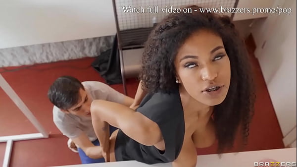 Flicks, Anal Fucks and Popcorn Cumshots – Tina Fire / Brazzers  / stream full from www.brazzers.promo/pop