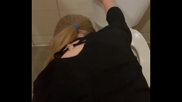 Fucked white milf in pool bathroom.