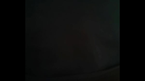 Milf enjoys a finger in the navel