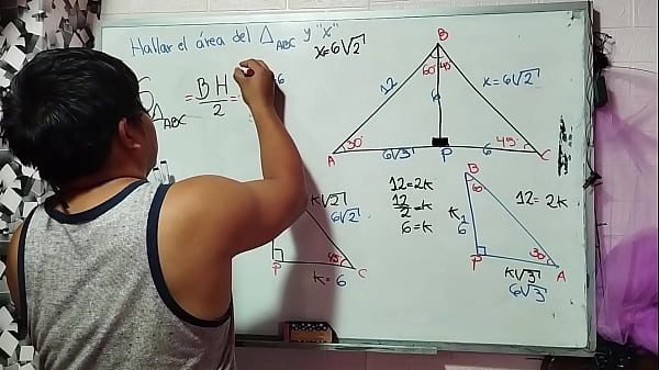 11 Trigonometría: Área del Triángulo – Ángulos